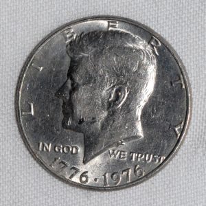 1976 Bicentennial Half obv 043