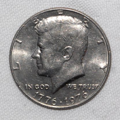 1976 Bicentennial Half obv 044